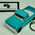 CHEVROLET C10 PICK UP (MJ) KEYRING 1/56 SCALE TURQUOISE