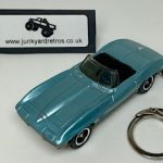 CHEVROLET CORVETTE 1963 KEYRING 1/56 SCALE BLUE