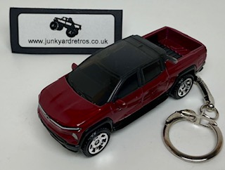 CHEVROLET SILVERADO EV 2024 PICK UP KEYRING 1/56 SCALE MET RED