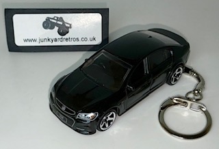 HOLDEN VF COMMODORE SSV KEYRING / KEYCHAIN 1/56 SCALE BLACK