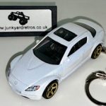 MAZDA RX8 RX-8 2004 KEYRING / KEYCHAIN 1/56 SCALE WHITE