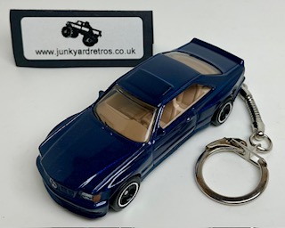MERCEDES BENZ 500 SEC AMG 1989 KEYRING / KEYCHAIN 1/56 SCALE BLUE