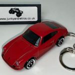 PORSCHE 911 1967 KEYRING / KEYCHAIN 1/56 SCALE RED