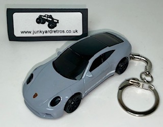 PORSCHE 911 CARRERA KEYRING / KEYCHAIN 1/56 SCALE LIGHT GREY