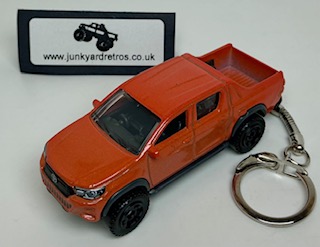 TOYOTA HILUX 2018 PICK UP TRUCK KEYRING / KEYCHAIN 1/56 SCALE ORANGE