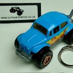 VW VOLKSWAGEN BEETLE 4X4 KEYRING / KEYCHAIN 1/56 SCALE BLUE