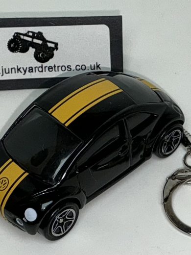 VW VOLKSWAGEN BEETLE 2010 KEYRING / KEYCHAIN 1/56 SCALE BLACK & YELLOW
