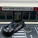 AUDI RS6 AVANT POLICE KEYRING KEYCHAIN 1/56 BLACK & WHITE