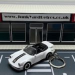 PORSCHE 911 TURBO CABRIOLET KEYRING / KEYCHAIN 1/56 SCALE WHITE